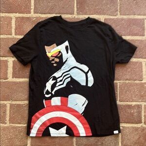 Gap NWOT for Marvel Captain America Black and Red Kids Short Sleeve Tee